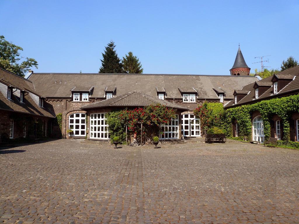 Falderhof كولونيا المظهر الخارجي الصورة